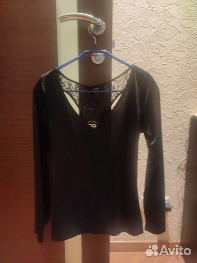 Женские вещи и обувь