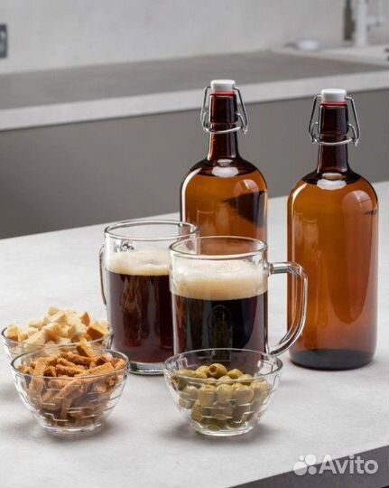 Пивная бутылка с бугельной пробкой