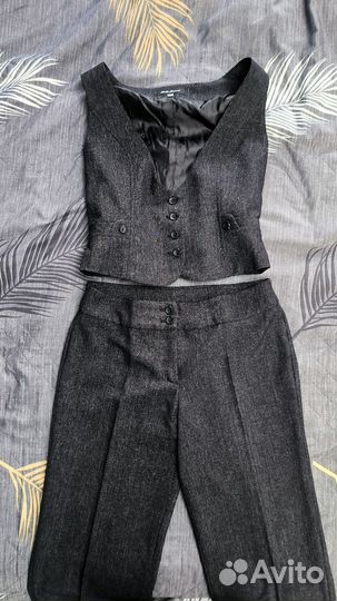 Костюм женский тройка 44-46 размер (36)
