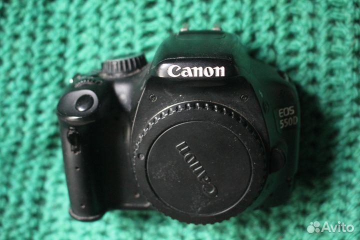 Фотоаппарат canon 550D