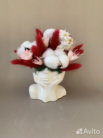 Сухоцветы интерьерная композиция