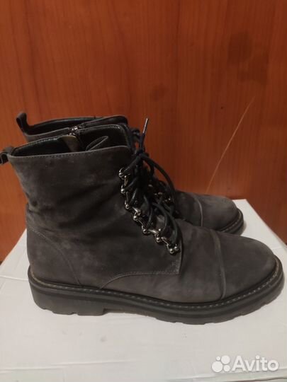 Оригинал Ботинки жен.Basconi 38 зимние