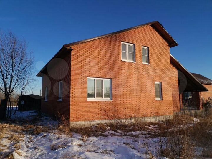 Коттедж 189 м² на участке 12 сот.