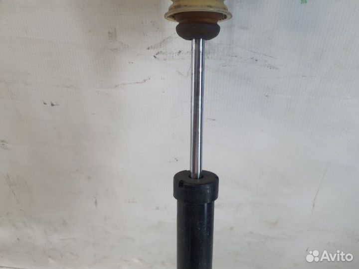 Амортизатор Chevrolet Aveo T300 F16D4 2013