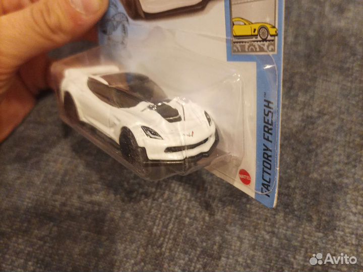 Hot wheels машинки