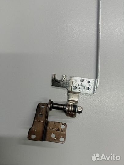 Петля Acer Aspire E1-510 E1-530 E1-532 E1-570