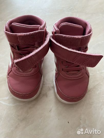 Кроссовки для девочки Nike 23, 5 р