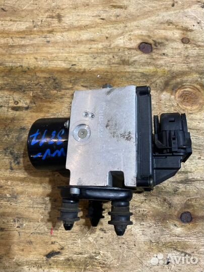 Блок abs Volkswagen Passat 3C5 BVY 2005-2010