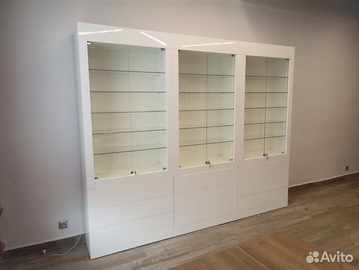 Витрины мдф для аптеки