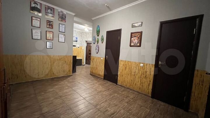 3-к. квартира, 116 м², 2/10 эт.