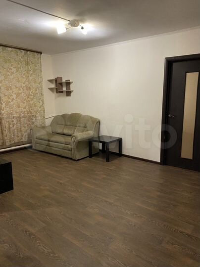 2-к. квартира, 42 м², 1/3 эт.