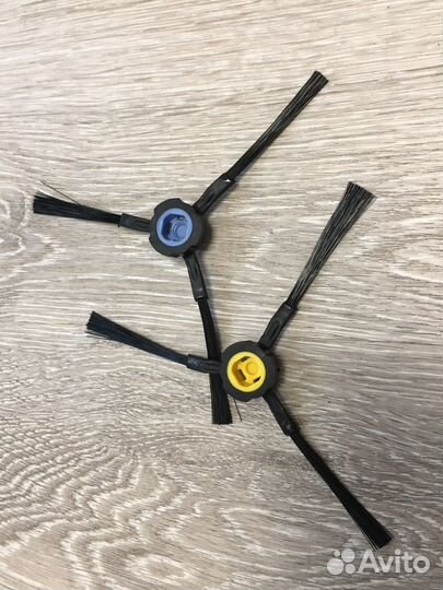 Боковая щетка пылесоса ilife