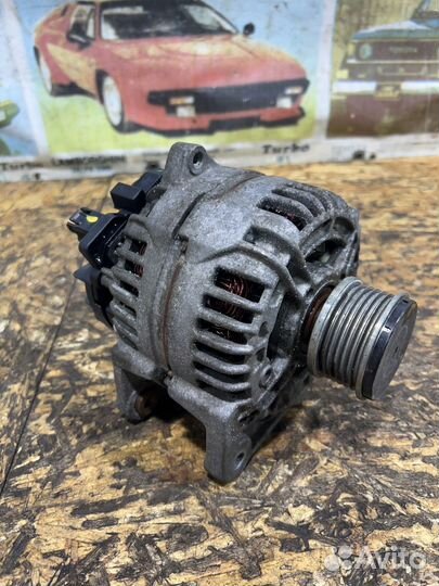 Генератор оригинал Рено Меган 3