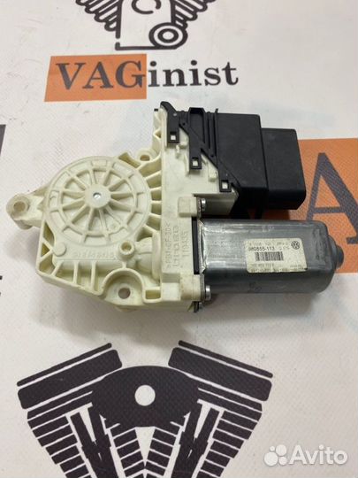 Мотор стеклоподъемника задний правый Vw Passat B6