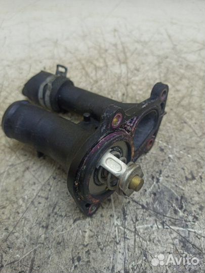 Корпус термостата Ford Focus 2 shda 2009