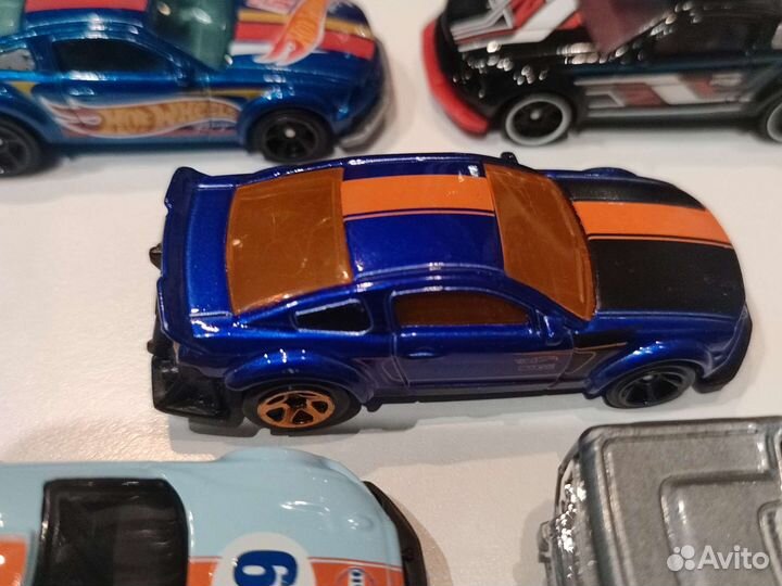 Hot Wheels Ford Mustang Ford Bronco