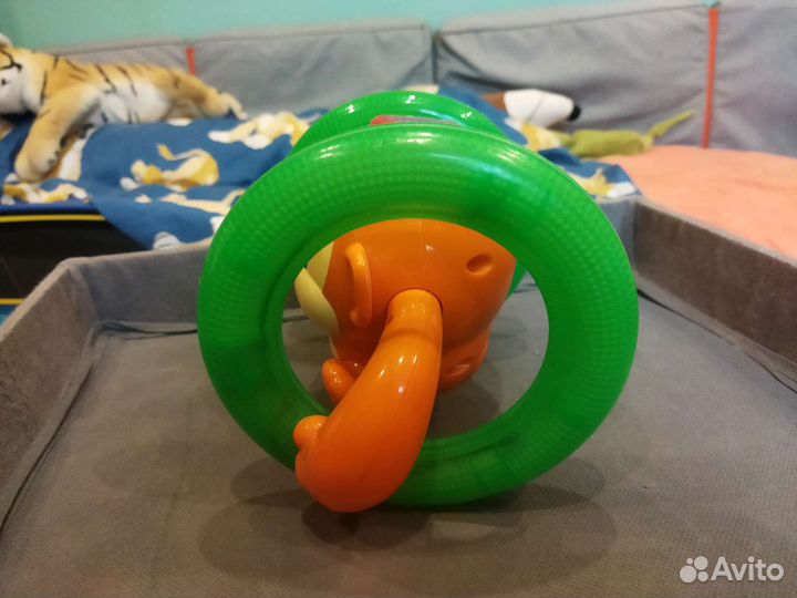 Игрушка Обезьянка на кольцах Bright Starts