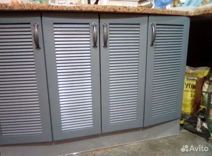 Тумба под тв из массива