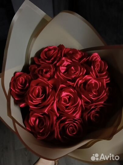 Цветы из атласных лент