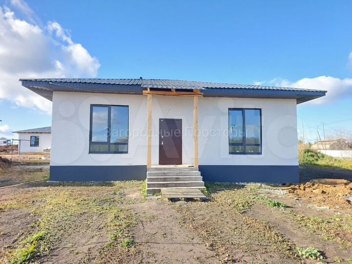 Коттедж 100 м² на участке 6 сот.