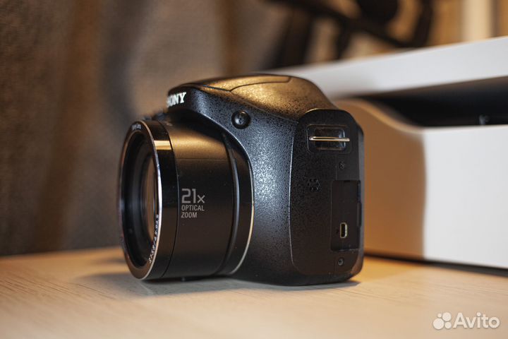 Фотоаппарат Sony DSC-H100