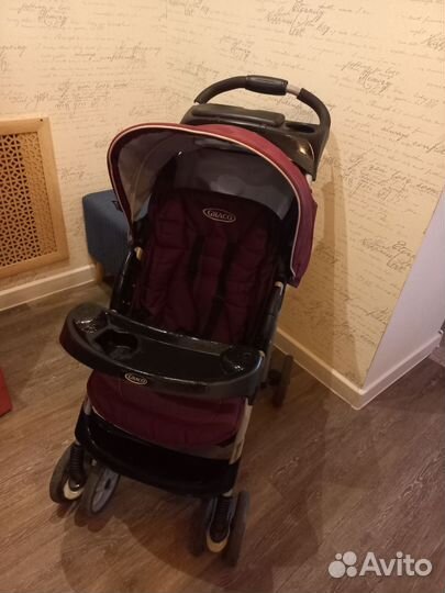 Прогулочная коляска graco
