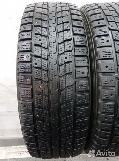 Dunlop SP Winter Ice 01 215/60 R17 118T