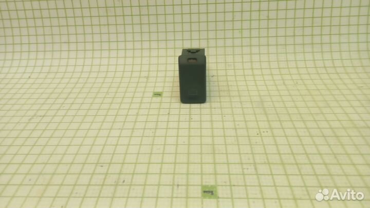 Кнопка обогрева заднего стекла Volkswagen Golf