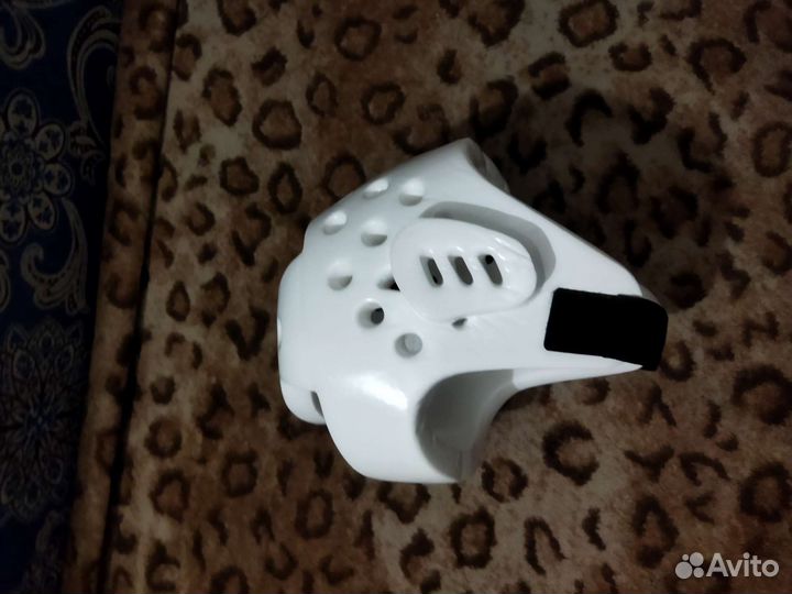 Шлем для единоборств