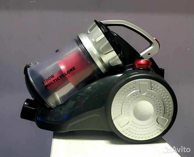 Пылесос Starwind с контейнером новый мотор