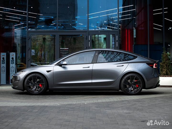 Tesla Model 3 510 л.с. AT, 2024, 1 км