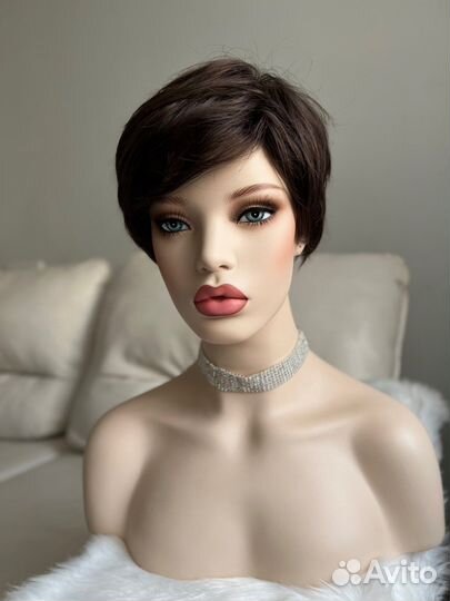 Парик стрижка натуральный