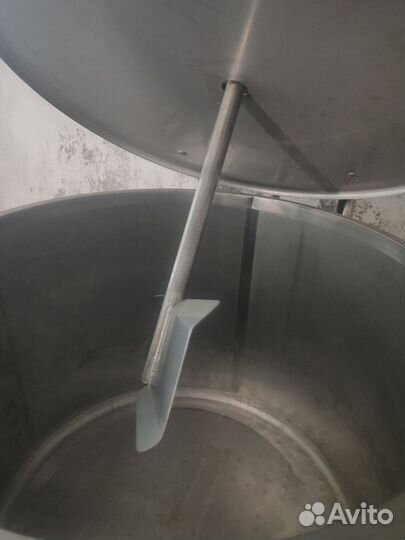 Охладитель молока голд пол вертикал 300