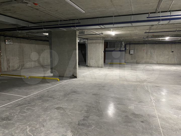 Машиноместо, 15 м²