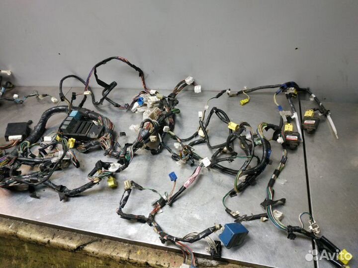 Проводка коса салона Toyota Matrix ZZE132