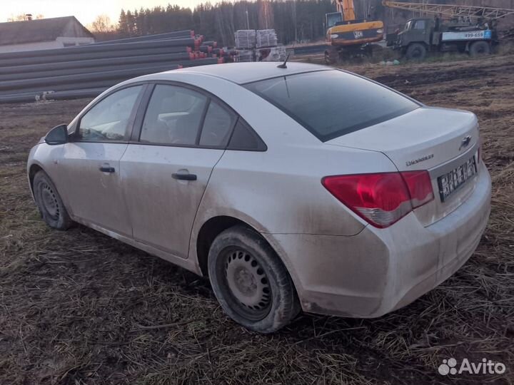 Замок капота Chevrolet Cruze 1