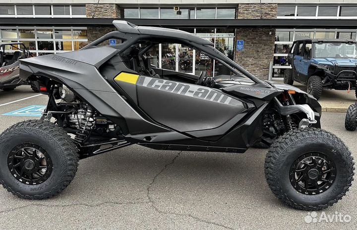 BRP CanAm maverick R X RS 2024