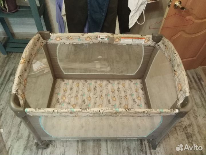 Манеж-кровать baby trend