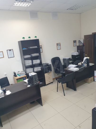 Своб.назначения у ТЦ М.П с арендаторами, 83.3 м²