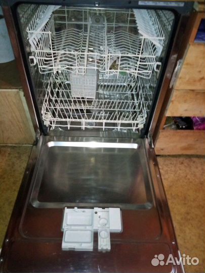 Посудомоечная машина Helkama HAC73