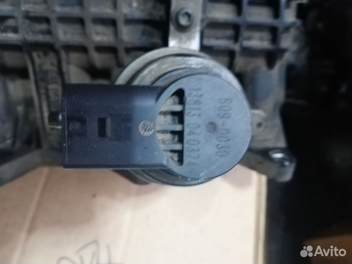 Коллектор впускной Chevrolet Captiva 2.2 Z22D1