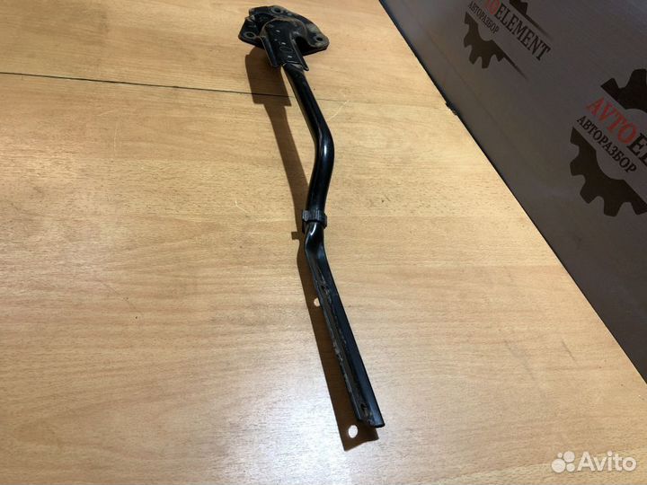 Растяжка столбов Ford Focus