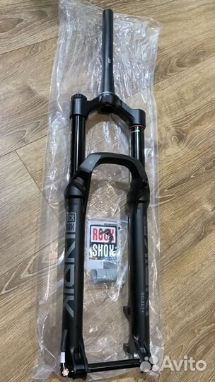 Новый RockShox Lyrik Charger 3 RC2 150мм 29