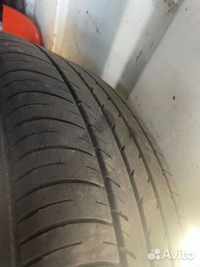 Yokohama dB Decibel E70 215/55 R17