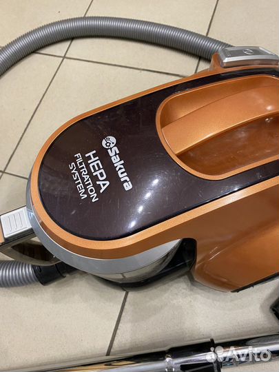 Пылесос Sakura