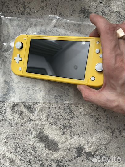 Nintendo switch lite 128gb новый, чипованый