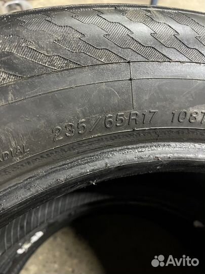 Yokohama IceGuard Stud IG65 235/65 R17