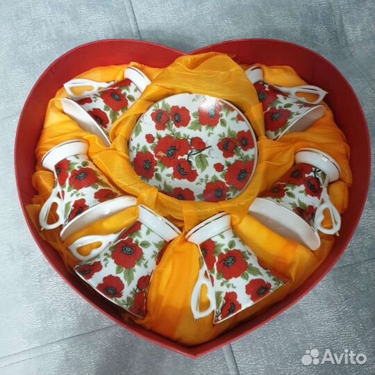 Фарфоровый кофейный сервиз