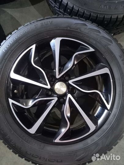 R17 Nokian Tyres Nordman 7 SUV 215/60, PCD 5x114.3 DIA 67.1