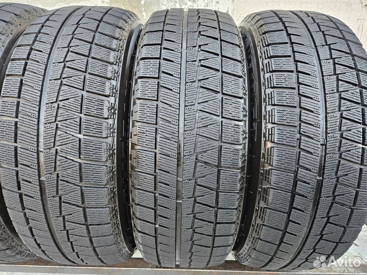 Bridgestone Blizzak Revo GZ 225/60 R17 99S